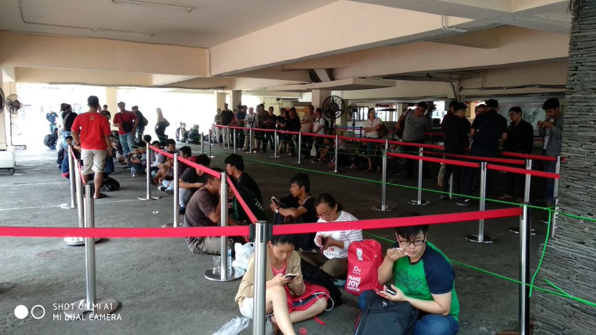 Erafone Twitter પર Antrian Grand Opening Mi Store Mall