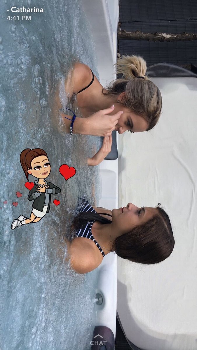 Valentina_1499's tweet photo. HAPPY 18th ANNIVERSARY OF YOUR BIRTH @graciejones24 !!!! 🎊🎊 Thank you so much for all the memories and for being brutally honest with me when necessary!! I love you lots of bunches and I can’t wait to make more memories with you!!! ❤️❤️ https://t.co/d657AtU4ak
