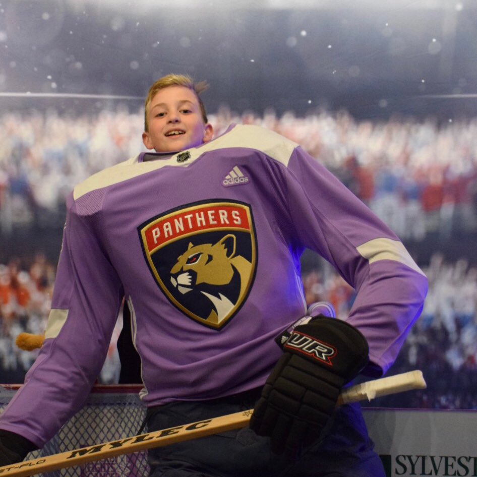 MiamiSRH's tweet photo. #FLAPanthers RT " We #UniteForCures with @SylvesterCancer tonight and every night! https://t.co/v10lNLqGiL " #Sportsroadhouse https://t.co/q9vQW3zKH6