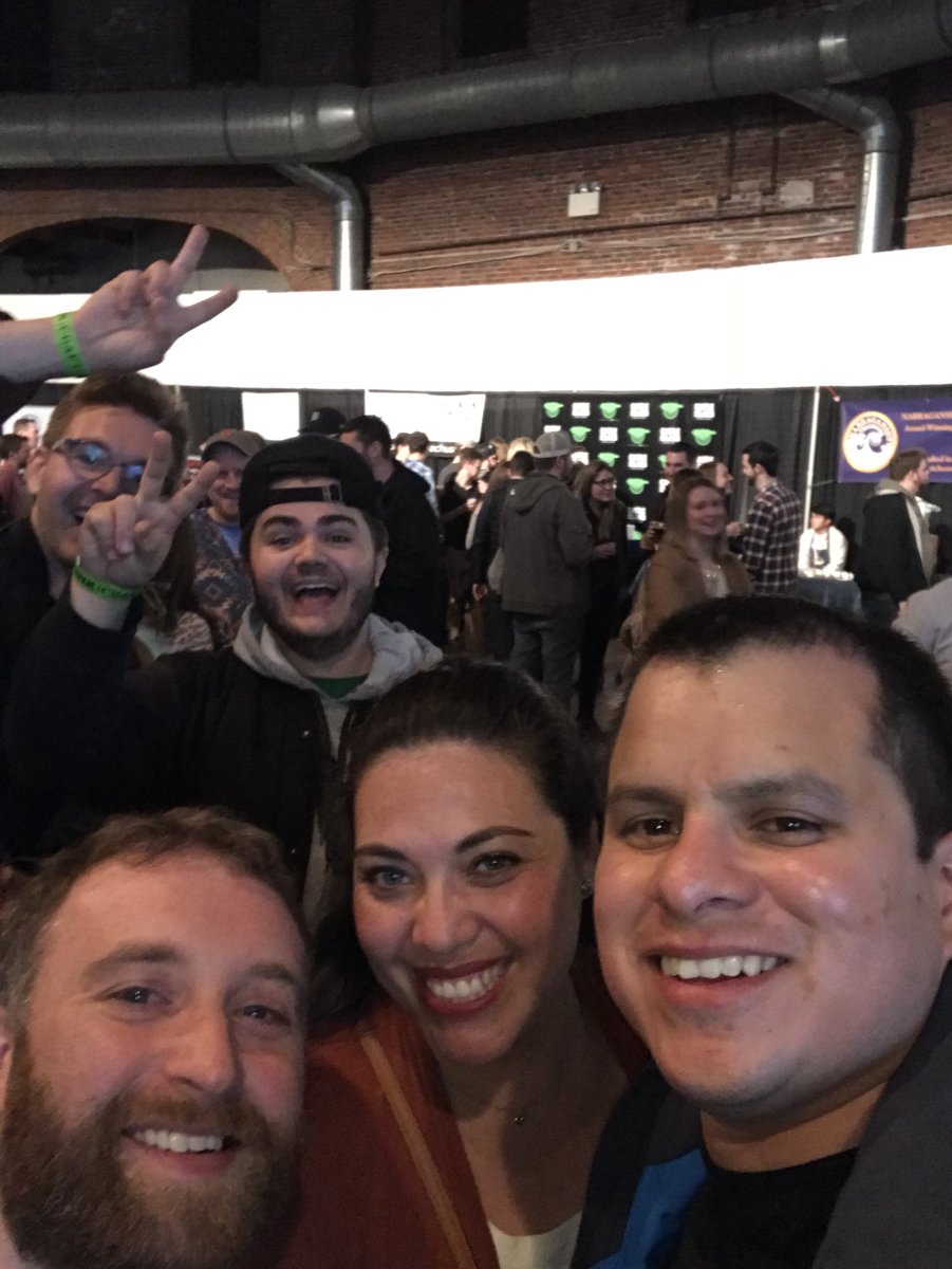 aparecerale's tweet photo. #dcbcheese #fun https://t.co/vofqkObAXr