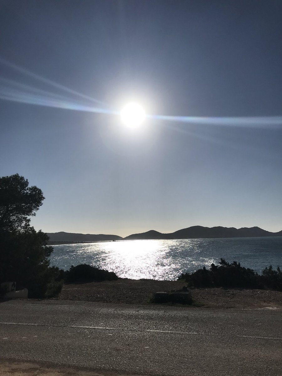 irievybz's tweet photo. ibiza https://t.co/1u0KEGKCGp