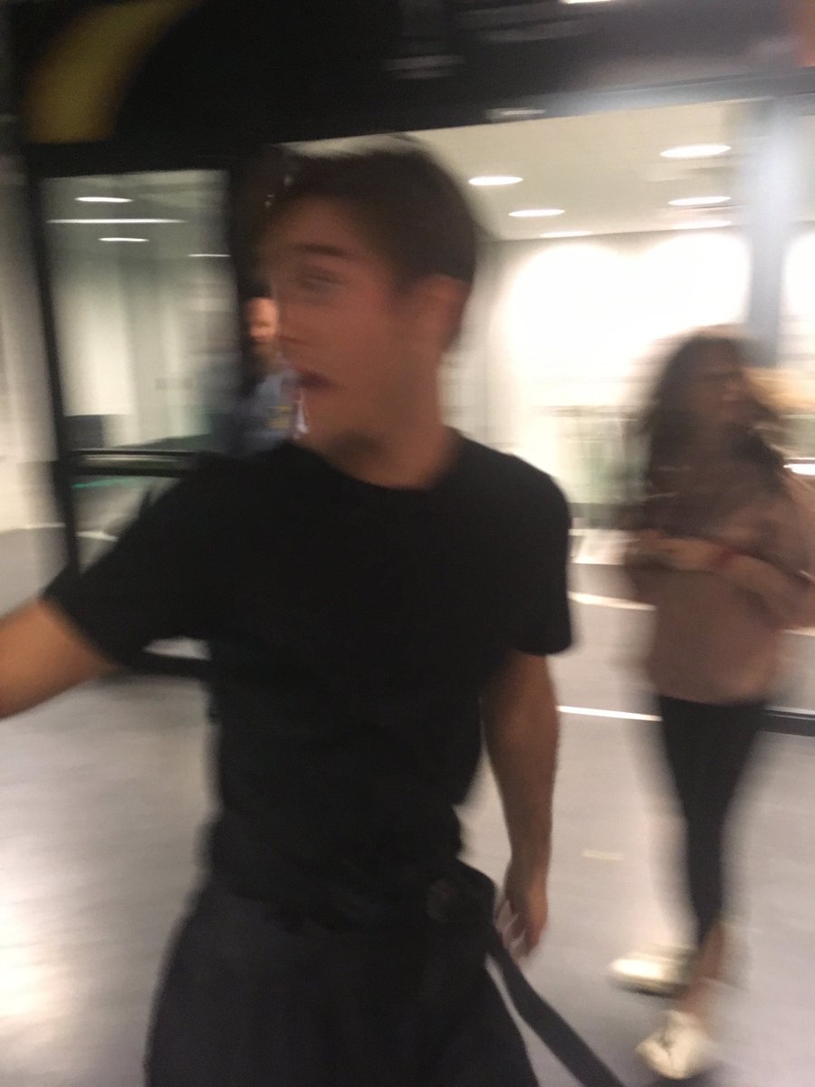 MarkoFolk's tweet image. Sista bilden innan #spybar #BenjaminIngrosso