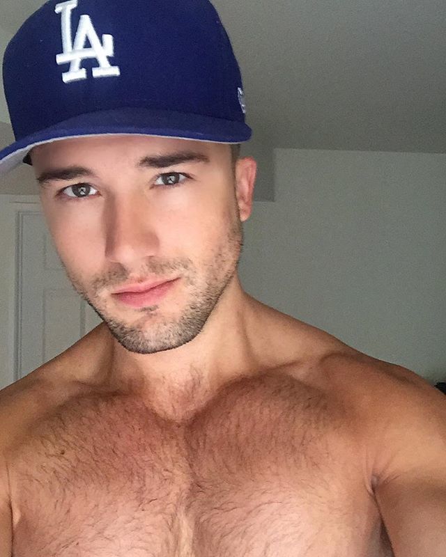 PatrickKuzara's tweet photo. It’s me, it’s @bar10weho...you know what to do 😏 #DJPK 10pm-2am 💙 https://t.co/KDyVlyik3K https://t.co/n8iABOx8mG