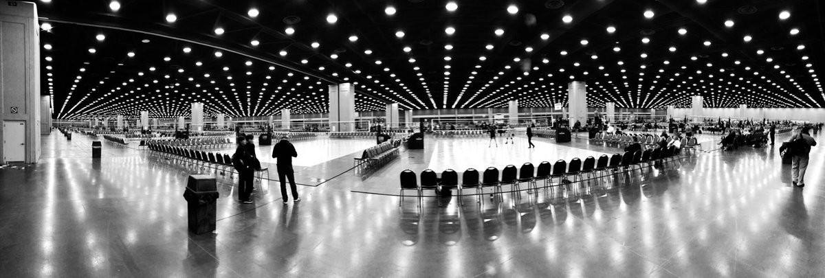 ElizabethGerry's tweet image. Day #1 complete 🏐.  @KIVAVB  #KIVA13RED.  #UABG