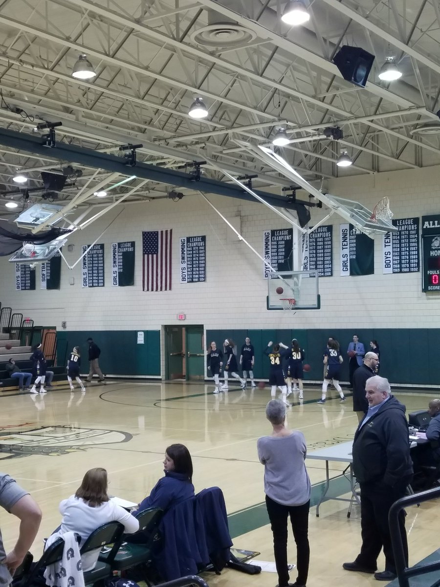 willmcbride412's tweet photo. Mars and Obama set to tip off #piaa @MarsHSHoops @USOSports https://t.co/cZsKqkXl6I