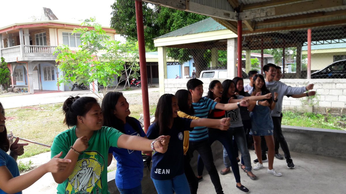 jnnclmgbsqrr's tweet photo. Masaya dito β£ YFC Enr x Tugs β
#ChapterAssembly https://t.co/y9ou3cfkLM