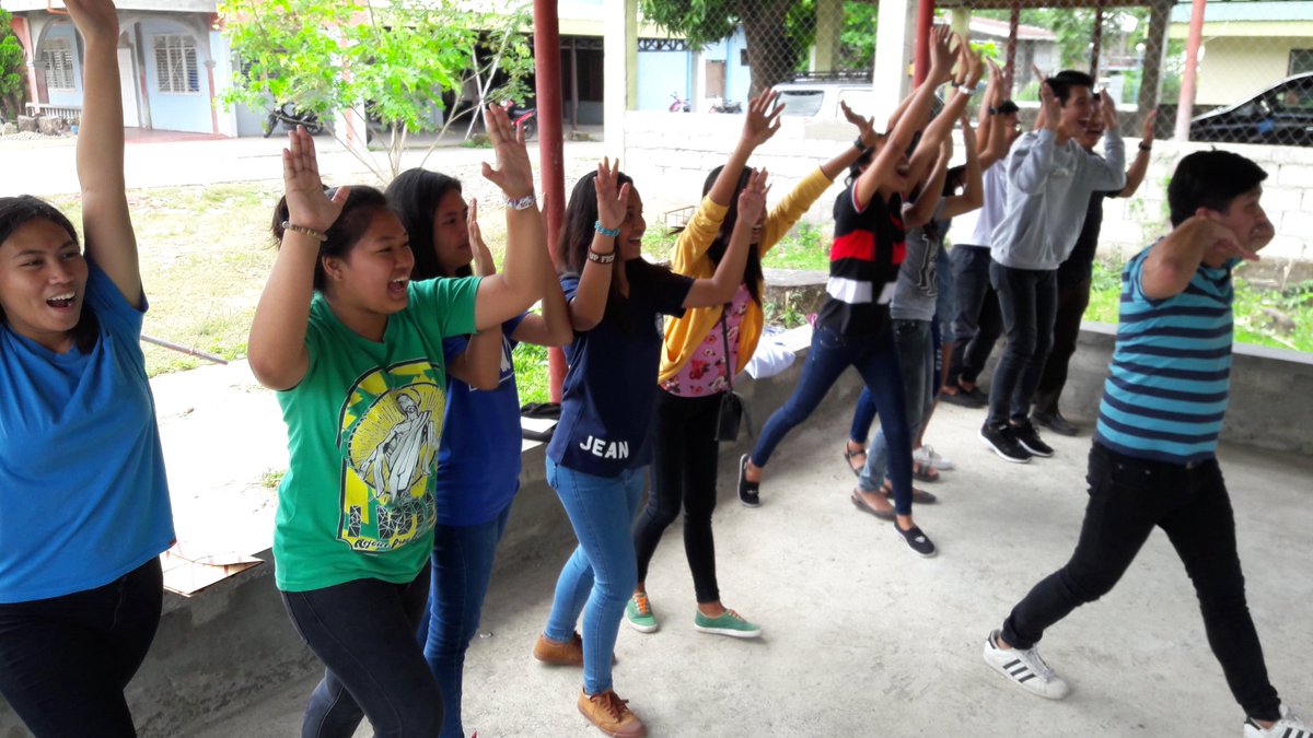 jnnclmgbsqrr's tweet photo. Masaya dito β£ YFC Enr x Tugs β
#ChapterAssembly https://t.co/y9ou3cfkLM