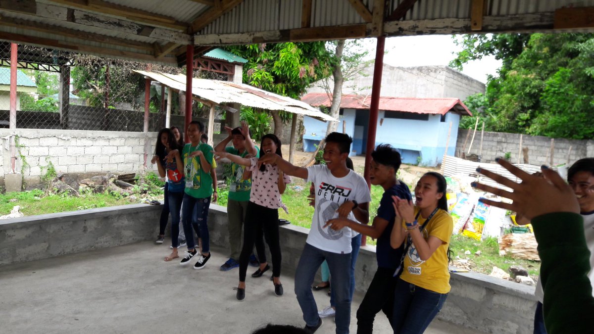 jnnclmgbsqrr's tweet photo. Masaya dito β£ YFC Enr x Tugs β
#ChapterAssembly https://t.co/y9ou3cfkLM