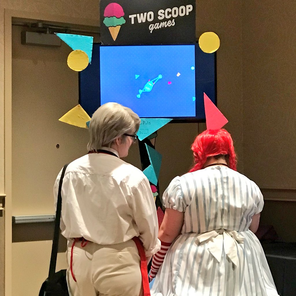 fufroom's tweet photo. Home safe after a great day showing #PullPals at @lex_con, thanks again to my friends at @runjumpdev! Here are photos of when a pack of wild kids, then fast food legends Wendy and the Colonel stopped by to play. #LCTC2018 https://t.co/2Xwj44Q8xQ