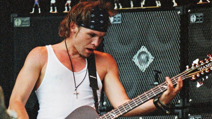 Happy Birthday to the one and only Jeff Ament of 