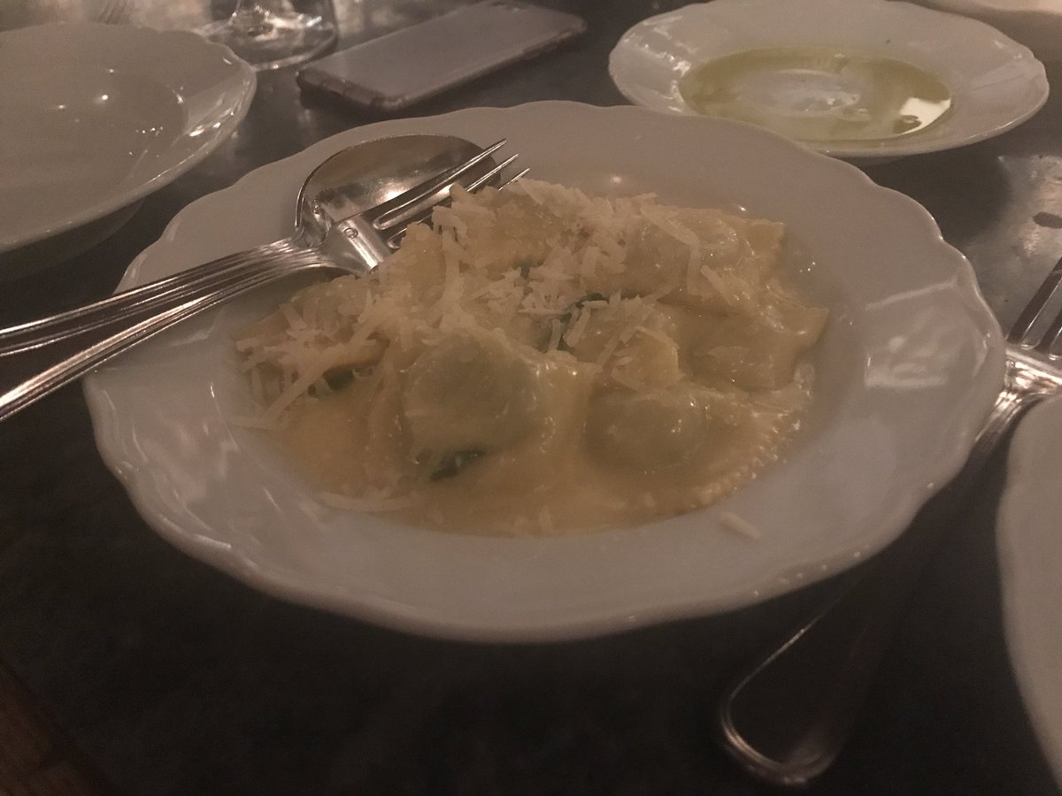 CJMordock's tweet photo. #NYC #foodporn @ #ISodi the best Italian restaurant in America https://t.co/l36CUQ1CJa