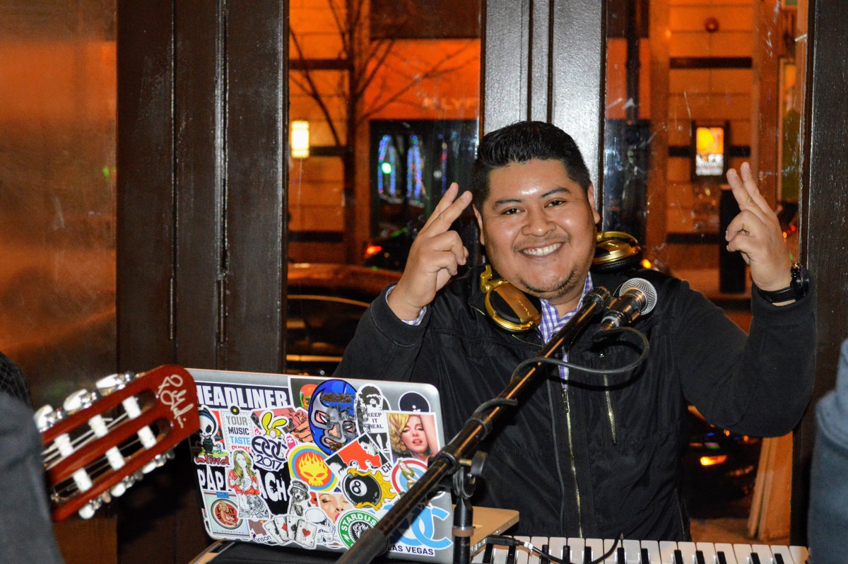 HavanaChicago's tweet photo. [1:2]  DJ Noiz opens with signature, Latin-laced basslines while inducing layers of EDM, Bachata, Salsa &amp; Raggaeton. Many of the genres spun on vinyl have a rich ancestry and are directly tied back to that organic, tribal rhythm and sultry, World Music vocals that we have all... https://t.co/XFQA4lGlK0