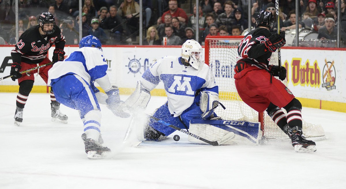 BreakdownUSA's tweet photo. Congrats to the Minnesota Skippers for winning the Class 2A state title at #TheTourney18 with a 5-2 win over Duluth East. @TonkaBoysPuck @cglockner1 with 29 saves. @LetsPlay_Hockey @mystateofhockey @FollowThePuck @MNHockeyMag https://t.co/w01rHlCnUV