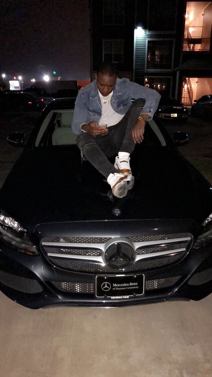 Im_HighClass's tweet photo. 💙💙💙 That’s On Me Baby #HighClassBusiness https://t.co/JtGqJJ1gXm