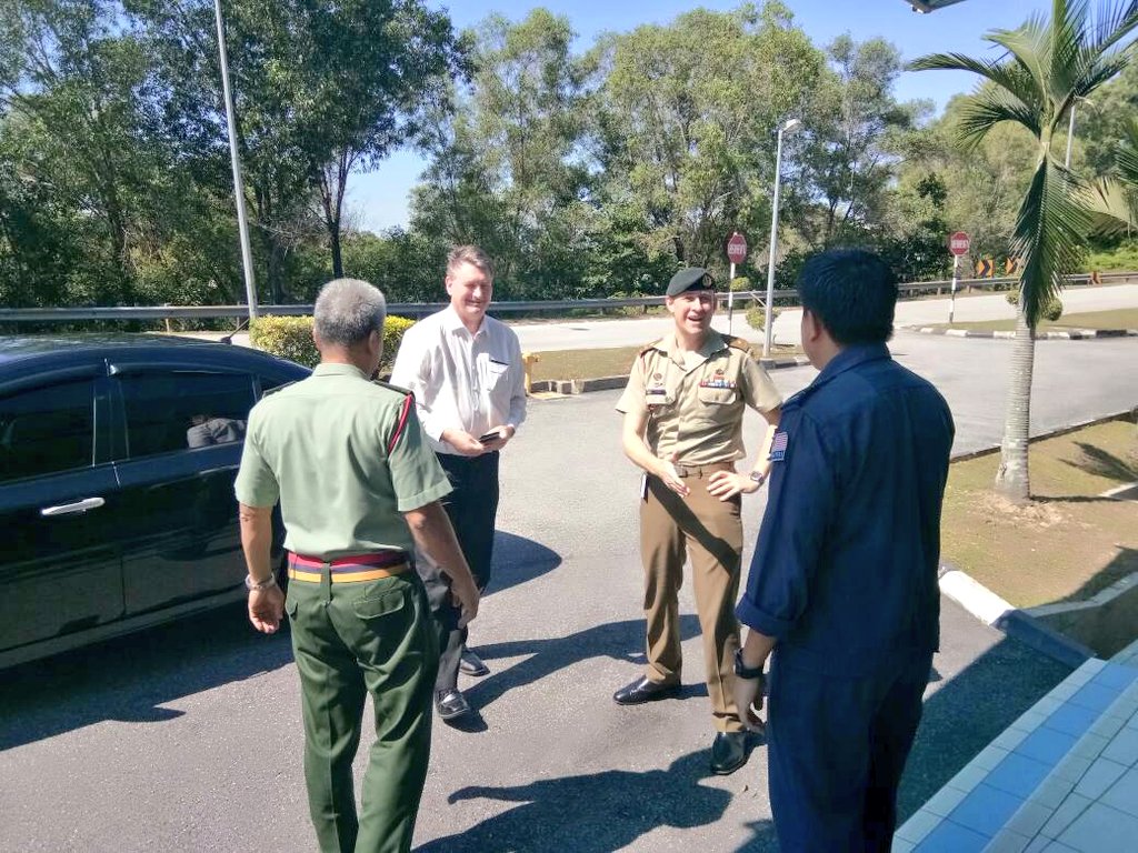 drMariah_IPP's tweet photo. Visit from the Director of Australia Defence International Policy Division for Malaysia and Philiphines to pull-G #IPP PU Subang
@DrKoming 
#airforcenextgen https://t.co/RF7ZqFMSlf