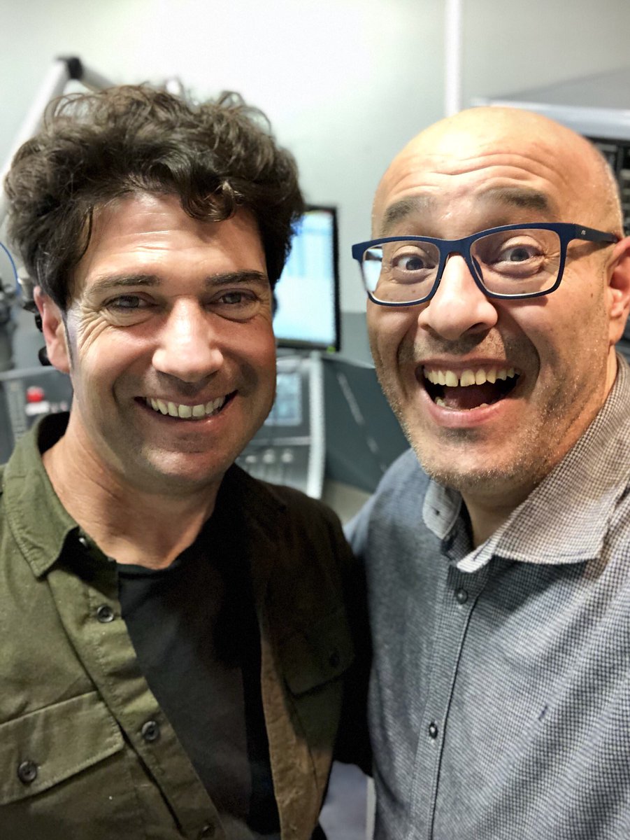 Recién llegado del Concert de #Sevilla ya está desayunando por <a href="/canalfiesta/">Canal Fiesta Radio</a> 
Es <a href="/_Leleoficial_/">LELE</a> en #AndaLevantaV9