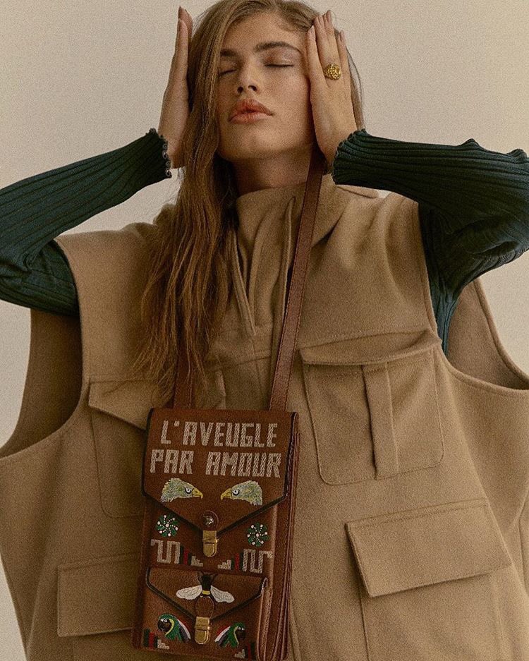 valenttsdaily's tweet photo. #ValentinaSampaio no editorial para @VogueBRoficial de março 2018. #valentinasampaio #valentts #teamvalentina #vstorm #fashioneditorial #voguebrasil #fashionstyling https://t.co/BapBOcffLn