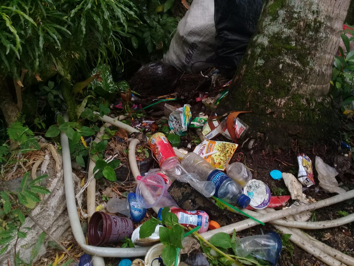 maecenasdoni's tweet photo. Hasil pungut sampah dr laut dan pantai #pelabuhanlama sibolga #siap dipilah https://t.co/g3oylY95tr