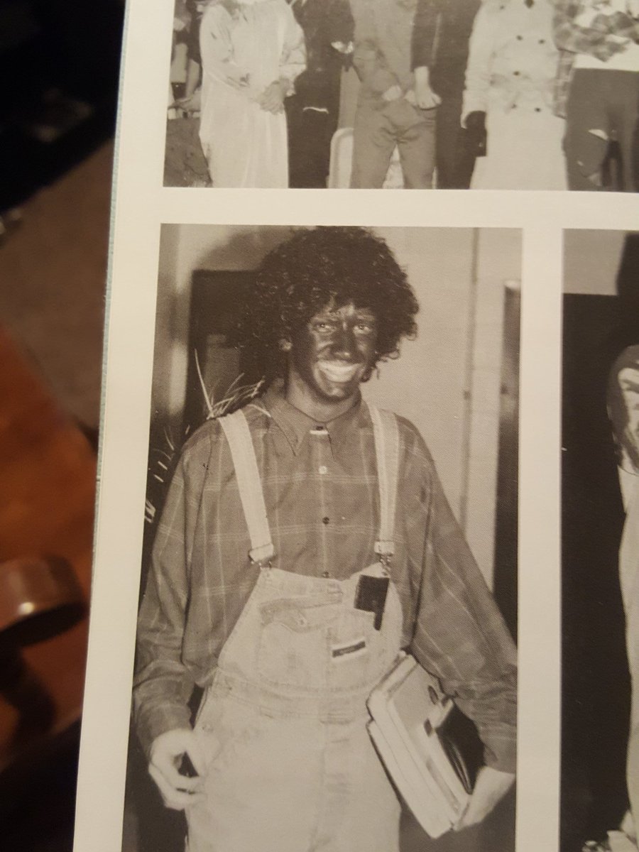 mykkecole's tweet photo. When you find this in your year book and realize how much times have changed #1993 #yearbook #mpsh https://t.co/23Tsa6SIBh