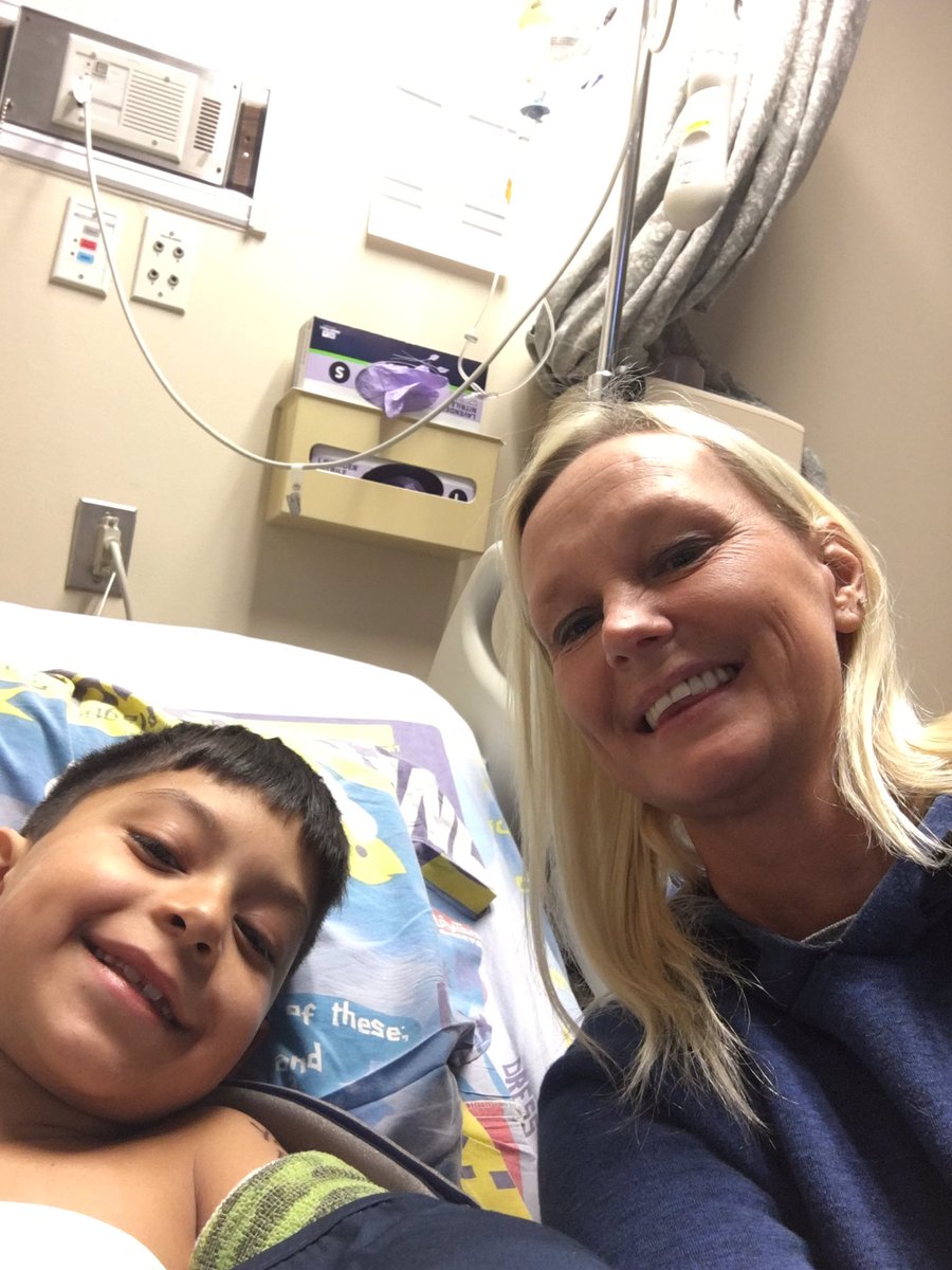 _sonjia's tweet photo. I just had to go see one of my 3rd graders tonight who had surgery earlier today. He is being #morethan a trooper about his broken arm. His classmates and I will miss him until returns to @BlytheBower. #blesshis❤ #sweetestkid https://t.co/VMRCV0mqVy