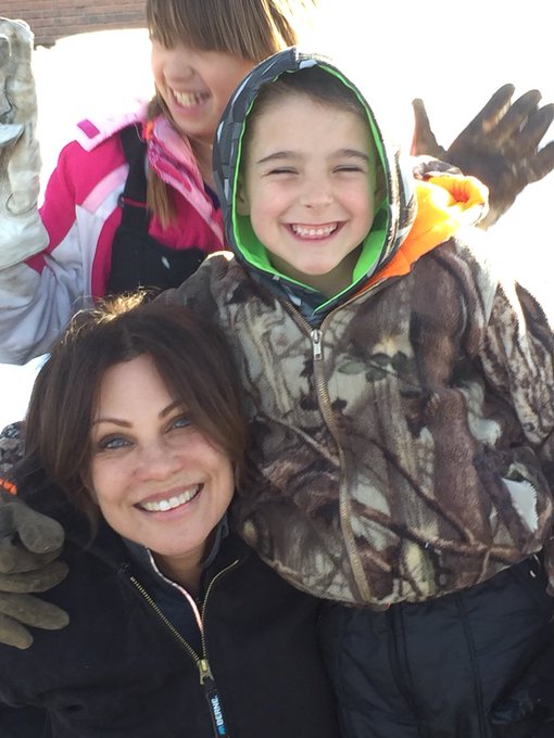 Playing with kids in snow ⛄️ https://t.co/jZ0x8rThQc