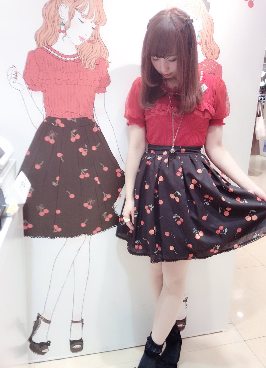 LD_twins's tweet photo. 🎀Dollyﾊﾟｰﾙﾆｯﾄ
7-404-00236-4519-81
￥8900＋税

🍒Sweet Cherryｽｶｰﾄ
7-600-00312-4502-81
￥11800＋税

ﾄｯﾌﾟｽはお袖がとてもかわいらしくｶﾞｰﾘｰｺｰﾃﾞにﾋﾟｯﾀﾘです🐼❣️
Cherry柄との相性も抜群ですよ❤️

#ミルフィーユクローゼット https://t.co/sQXdyV3F3t