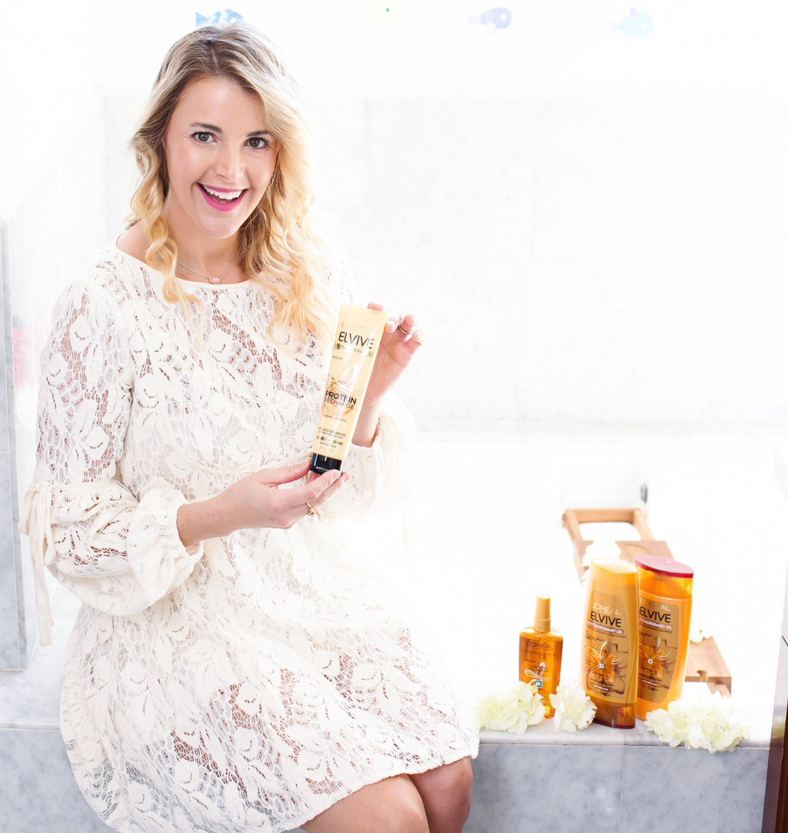 xoRachelPitzel's tweet photo. I try not to think about how damaged my hair is but now I don’t have to worry! ✨ The new @LOrealParisUSA Elvive treatments at CVS have completely transformed my hair 💕 It’s silkier and smoother than ever! 💆🏼 #ProofIn1Use #Sponsored https://t.co/36ZCeWEJbD https://t.co/qurSFuaVbc