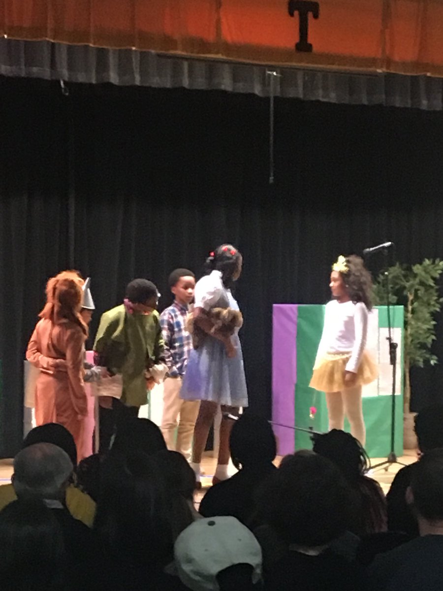 MrsAshleyAdamo's tweet photo. It was a full house tonight for our performance of The Wiz! Parents AND the community showed up and our kids/staff showed out! #FATEfamily #familyengagement #TheWiz #BlackHistoryEveryDay @DrEmilyAMassey @apsupdate @hpchief @CarstarphenMJ @KirkwoodUCC https://t.co/Kw63RbDaPP