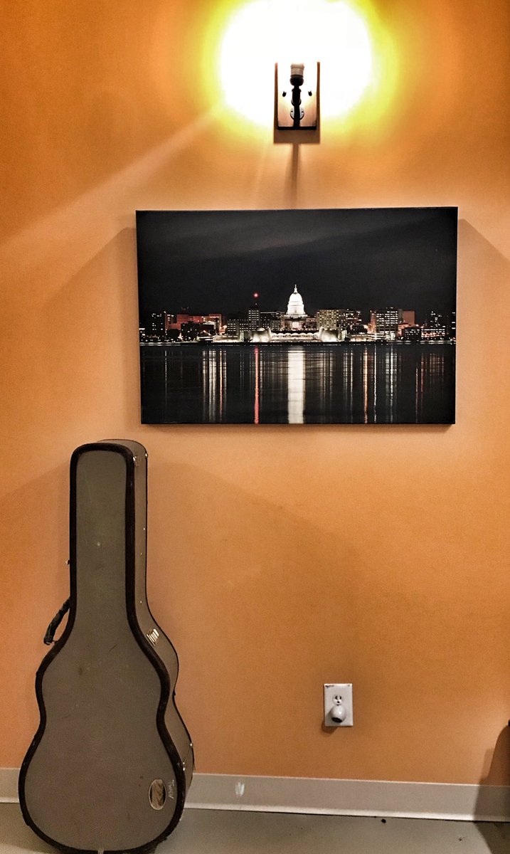 dogsofwarmusic's tweet image. The Glow! #WarmGlowStudios