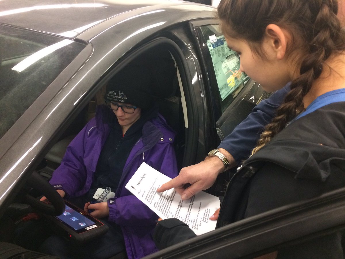caroline_walch's tweet photo. #naitautomotives @WITT_NAIT hosting @girlguidesofcan learning about car scanners and electrical in cars. #experienceyourfuture https://t.co/p74qXsVDun