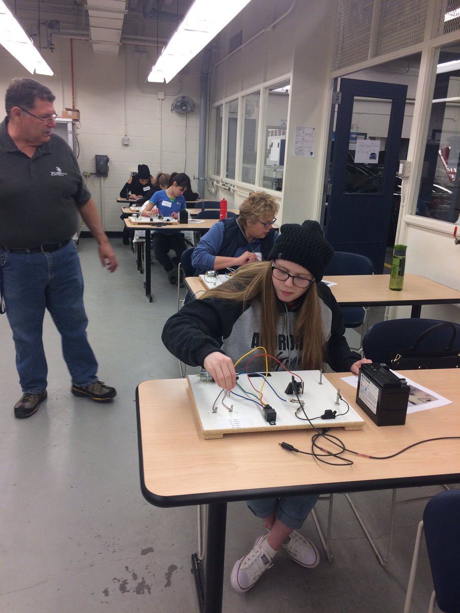 caroline_walch's tweet photo. #naitautomotives @WITT_NAIT hosting @girlguidesofcan learning about car scanners and electrical in cars. #experienceyourfuture https://t.co/p74qXsVDun