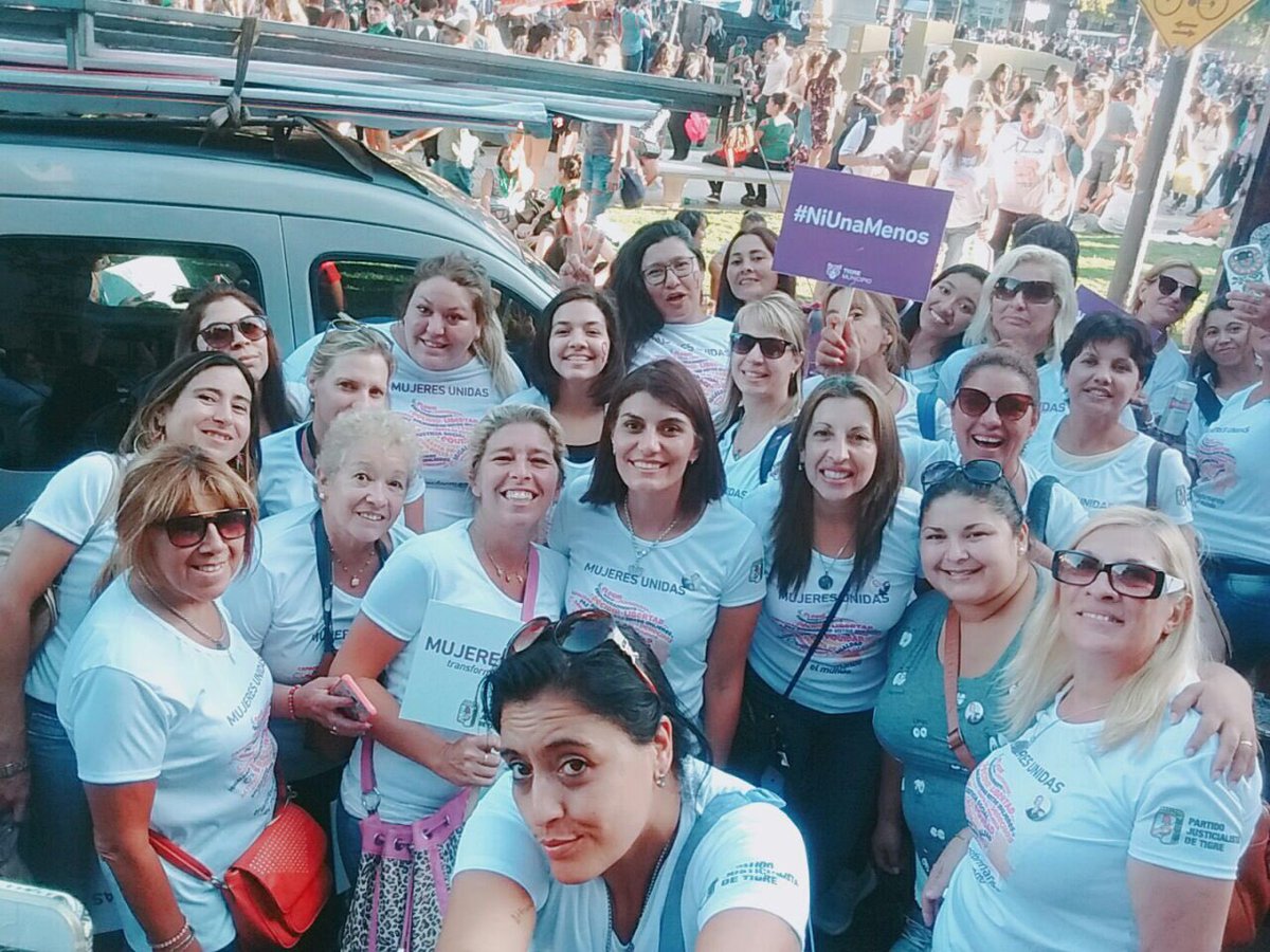 _XimeGuzman's tweet photo. @gmeschen @ZamoraJulio @GiselaLZamora #UnidasParamos https://t.co/sZBB6oWSFl
