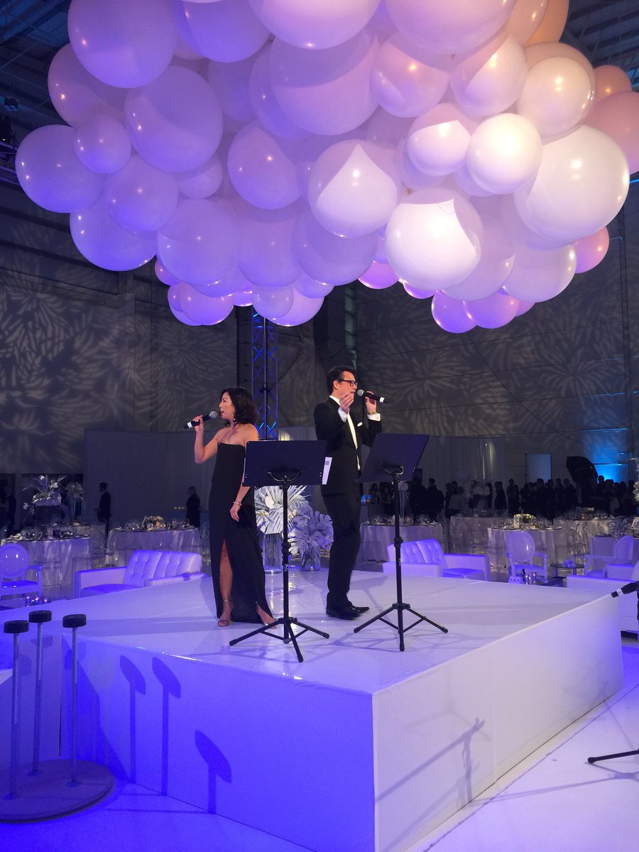 Wow! What a gorgeous set up in our hangar for <a href="/NightOfWonders/">Night of Wonders</a>, benefiting #ChildrensWish. Great to see <a href="/FredAboutTown/">Fred Lee</a> and <a href="/sophielui/">Sophie "I used to have a check mark" Lui | 呂婉謀</a> emceeing tonight!