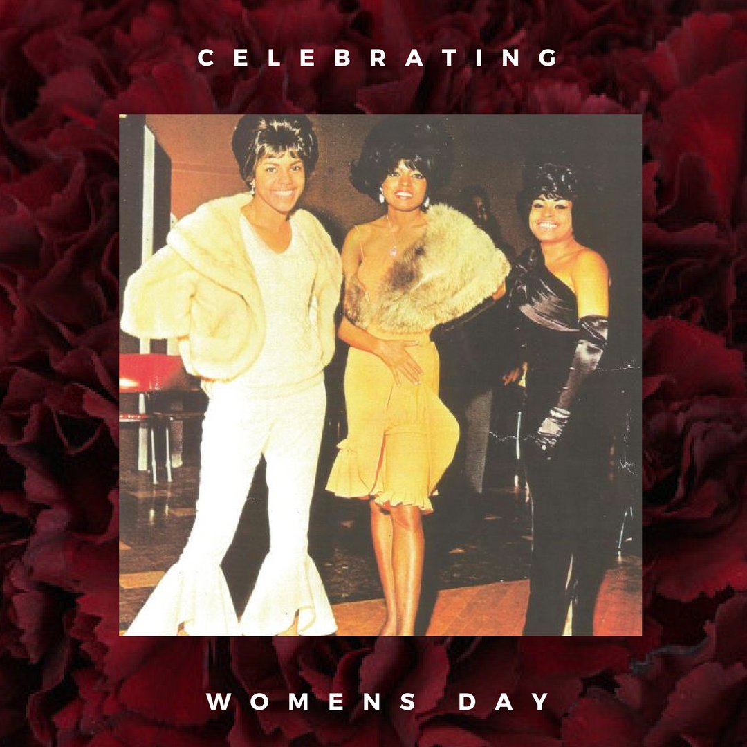 therealmiracles's tweet photo. themiraclesbycrCelebrating #WomensDay ❤ An amazing #throwback with #ClaudetteRobinson, #DianaRoss, and #WandaRogers ✨ https://t.co/doogo8IyOt