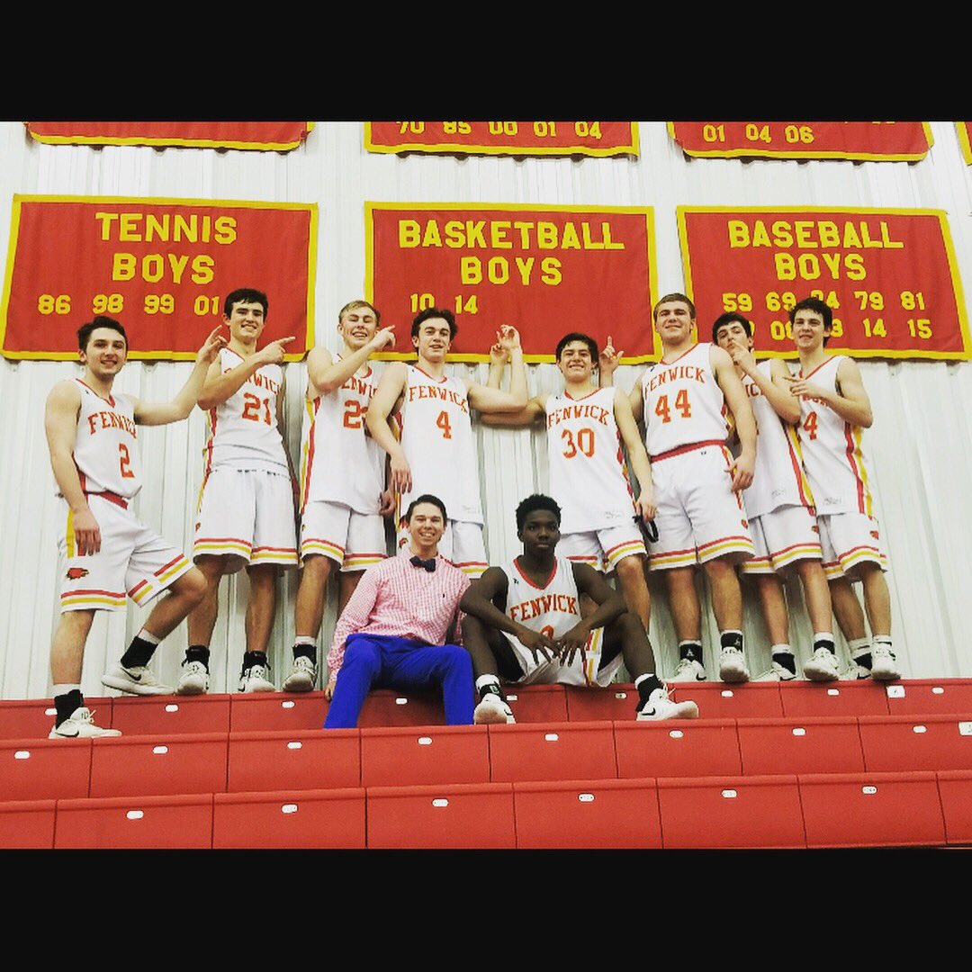 AndrewAlieb's tweet photo. Four years ago I made a decision that would impact my life in more ways than I could imagine. Thank you to all of the players and coaches for making this the best basketball experience of my life. Putting on all those colorful pants and bow ties will never be the same. https://t.co/WIjadJUv8w