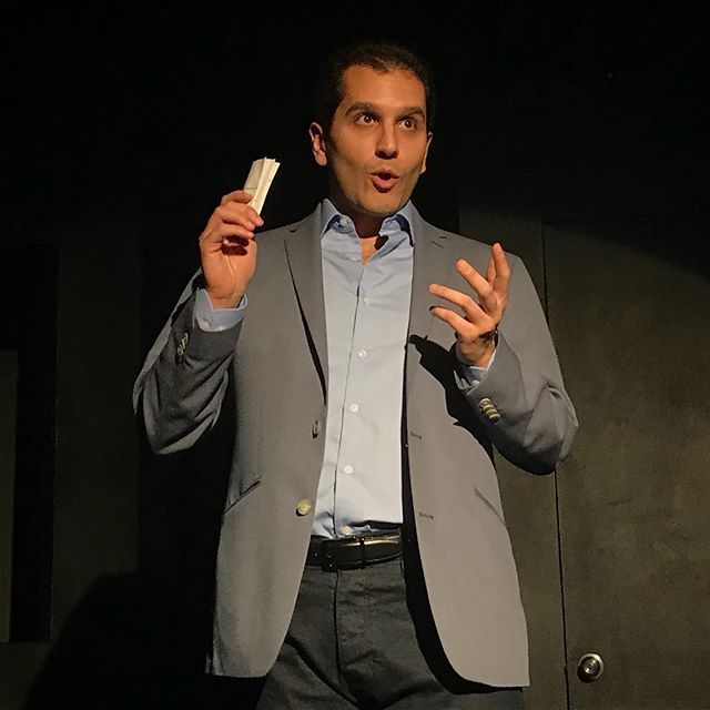 drlabos's tweet image. Chris talking about how he really is Batman to a full house at #LearnRealGood, a #Montreal show marrying short talks with #Improv! ift.tt/2FnKJqn