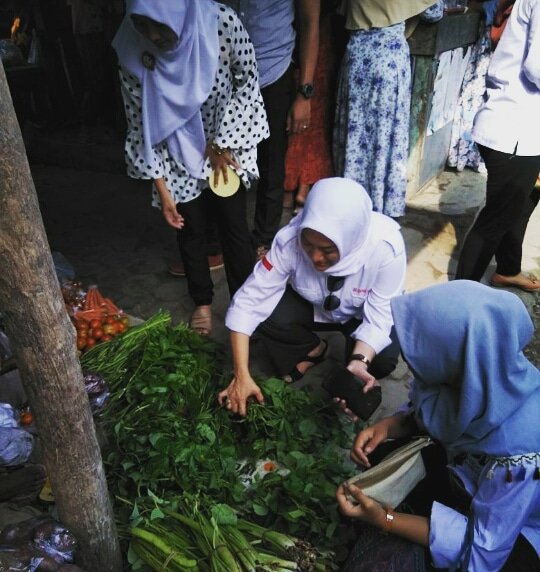 Selain penataan pada pasar tradisional, kemudahan dalam mendapatkan permodalan untuk para pedagang pasar adalah program kami.

#NgayomiNgopeni 
#Bojonegoro 
#SalamTigaJari 
#SalamMetal 
#PasarTradisional 

jatimpos.com/2018/03/09/mod…