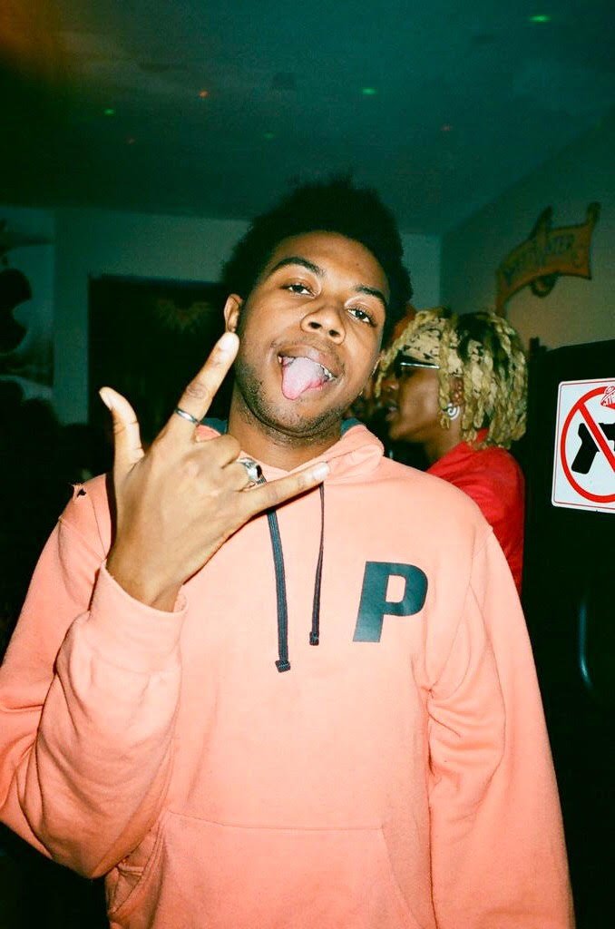 hiphopsrevival's tweet photo. Much love @semkari_ 😍 https://t.co/9righWJgjB #hiphopsrevival https://t.co/gIXneYsXvu