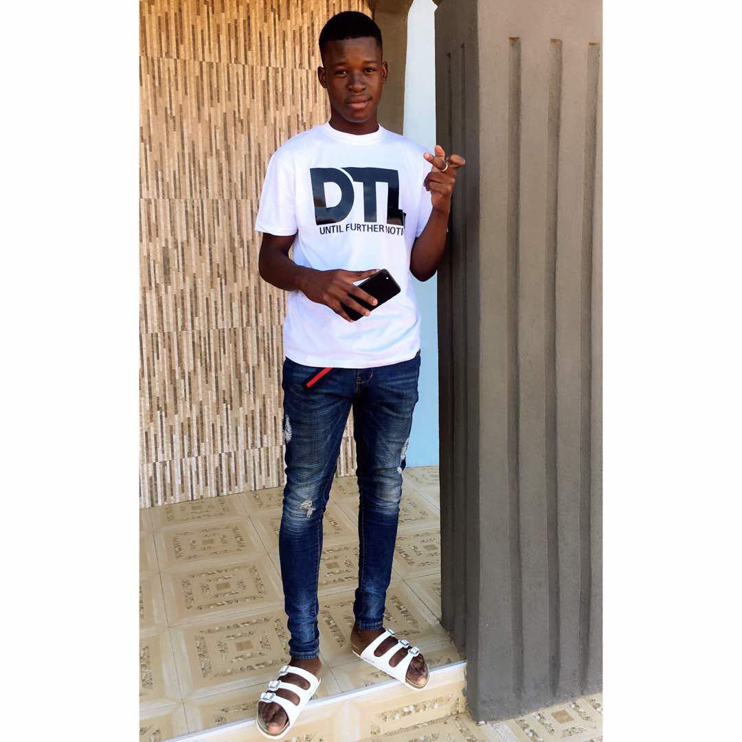 Abdallah_Toro1's tweet photo. #DreamTalkLess☝🏾 https://t.co/ifbX1WP2d9