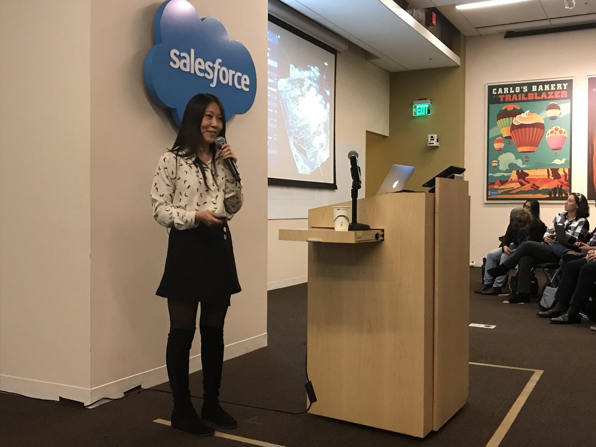 javidhsueh's tweet photo. Shan’s giving a talk at #UXNight https://t.co/OIXJe8W9hb