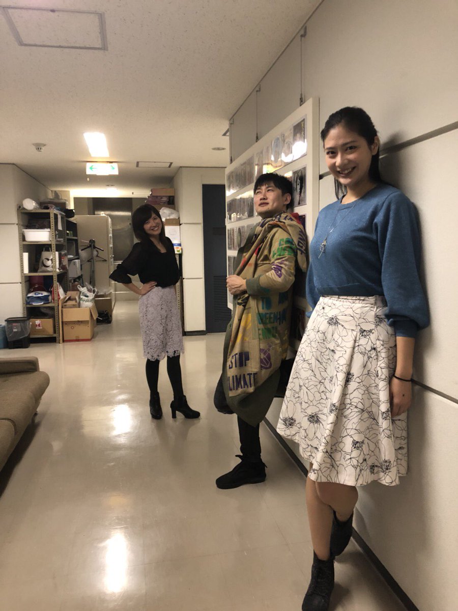 今日のマエカブナカシズカ！社長中静初の有給！代役には相談役・高橋なんぐ。高橋相談役は残業です。お疲れ様です。
ウザガルタは「げ」
定例投稿会議、お題は「せっかく再結成したヤングキャベツが解散？何があった？」です！
本当に解散はしませんよ！
なべこさんは帰られてしまいました。