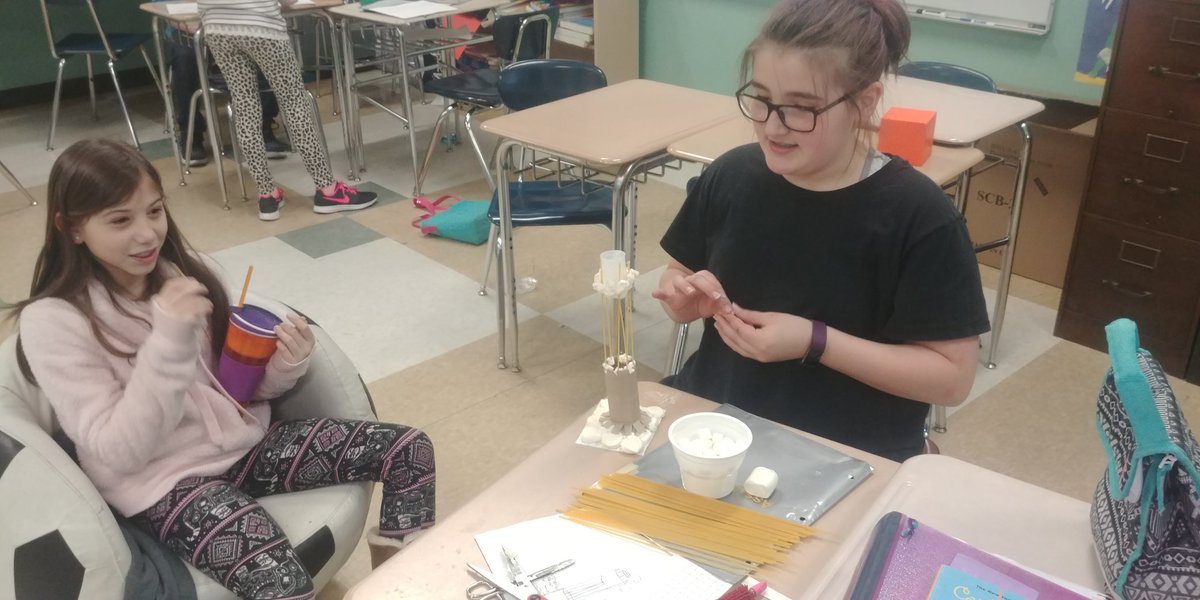 mrdentelspage's tweet photo. @BetsyDeVosED Students building water towers. #notinrows https://t.co/aQmzPo9iaP