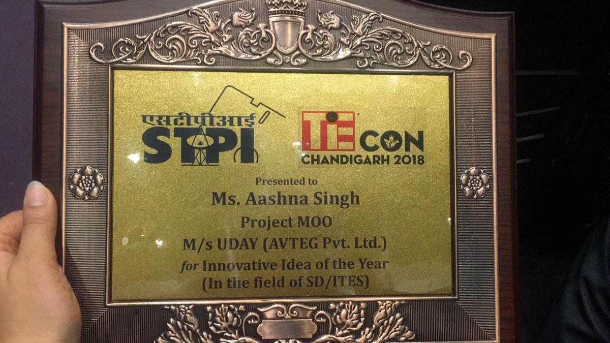 mooofarm's tweet photo. Ms Aashna Singh, Business Head - #ProjectMooo receives award 🏆 for the "Most Innovative Idea of the Year" by Punjab's Finance Minister - Sardar Manpreet Badal at TIECON Chandigarh 2018
@MSDESkillIndia @RadhamohanBJP @AgriGoI @gssjodhpur @100million2030
#SkillIndia https://t.co/X9vPK0MGHG