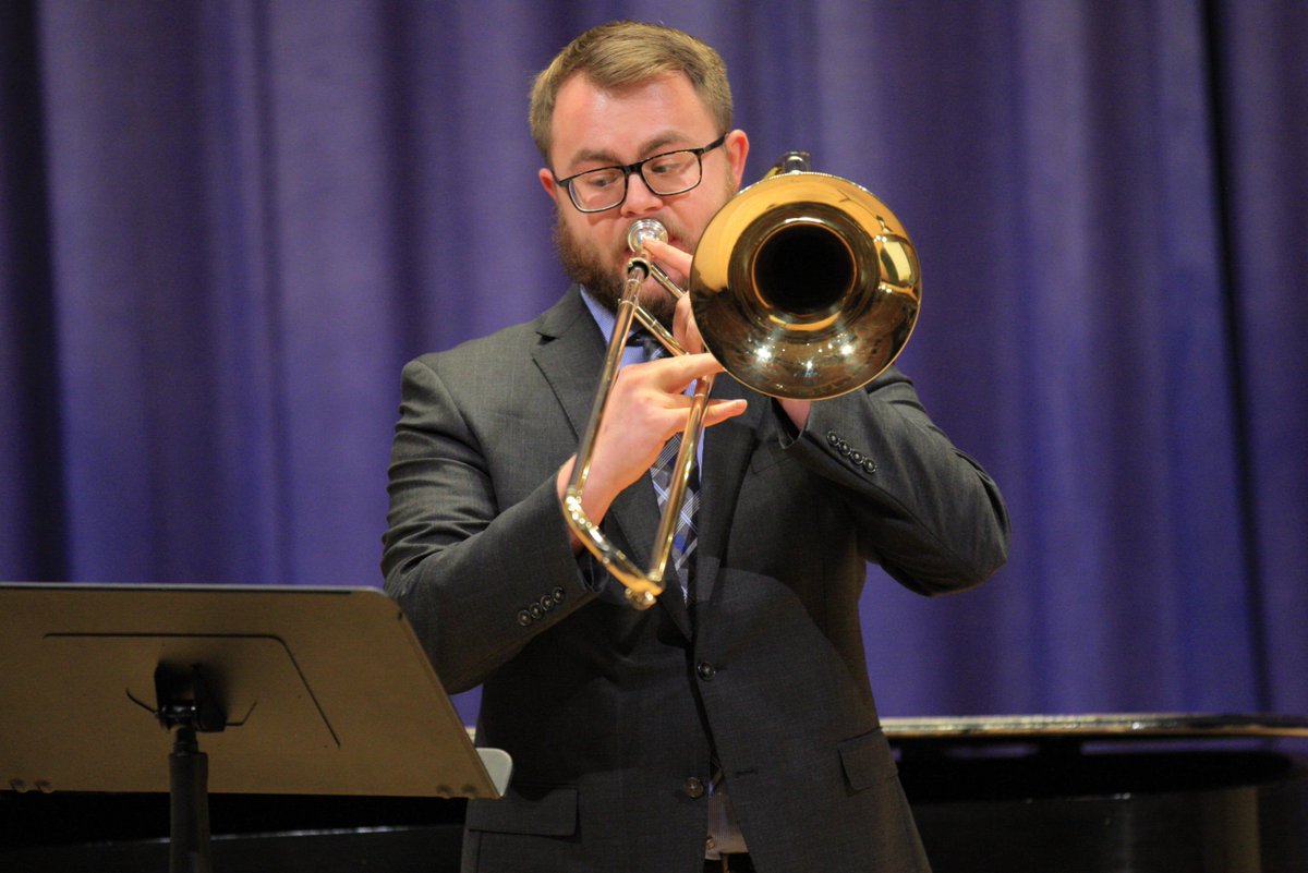 alexanderrogge's tweet photo. Colin Babcock from @IndianaUniv plays #ConcertoForTrombone by Ida #Gotkovsky at @theusarmyband American #Trombone Workshop. @babone64 @IUJSoM #IUJSoM #ATW2018 https://t.co/7nORutIyfa