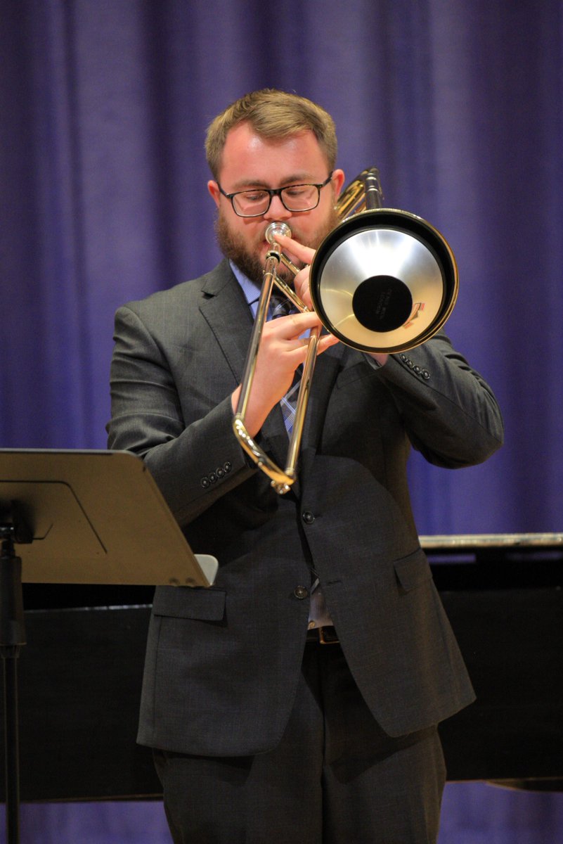 alexanderrogge's tweet photo. Colin Babcock from @IndianaUniv plays #ConcertoForTrombone by Ida #Gotkovsky at @theusarmyband American #Trombone Workshop. @babone64 @IUJSoM #IUJSoM #ATW2018 https://t.co/7nORutIyfa