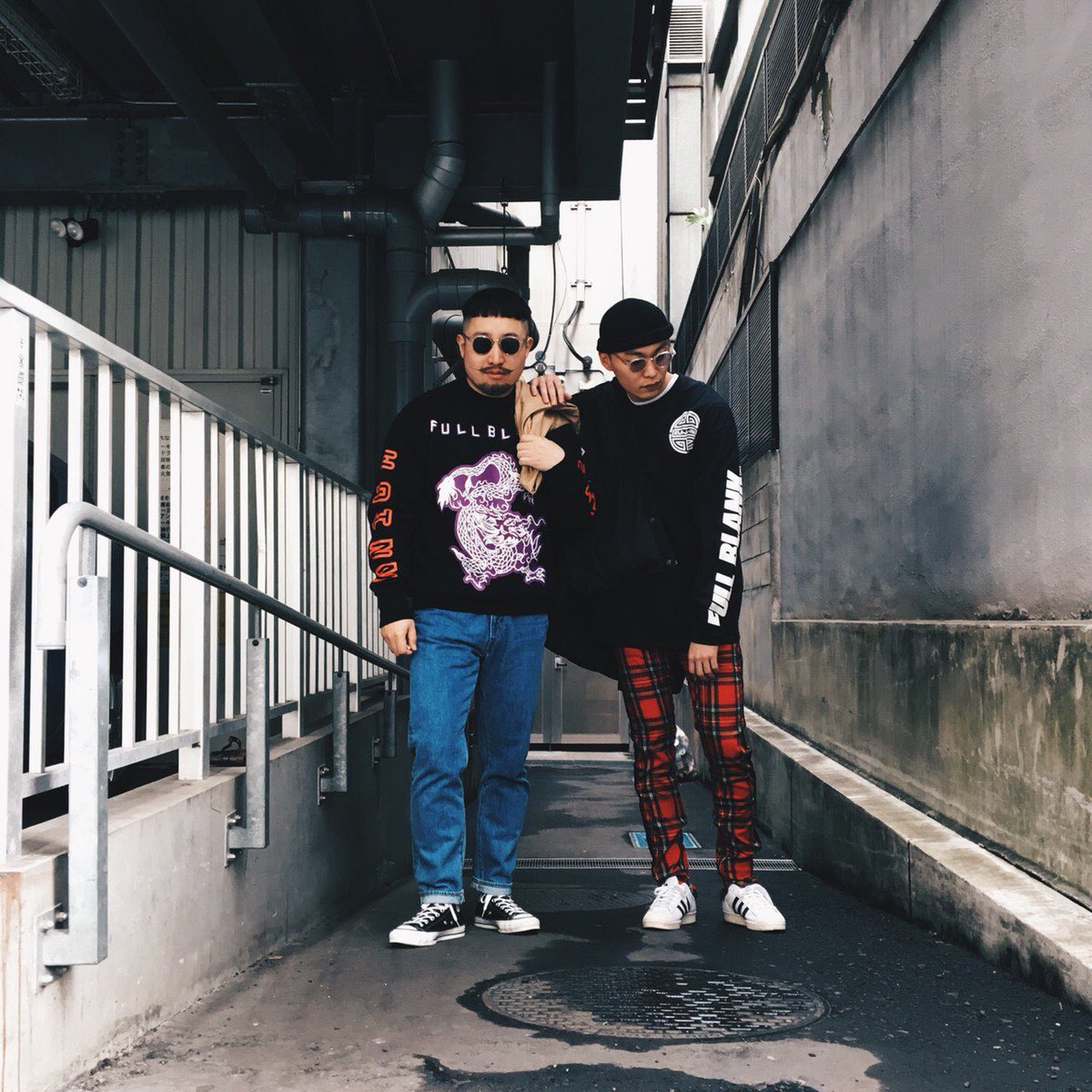 JOE_SDC's tweet photo. SPERM SENDAI SPRING COORDINATE 👉 @sperm_sendai 

styling by @O_JAY_OFFICIAL 

HEADSHOP&amp;ONLINE ON SALE

#sperm_sendai #magicstick_tyo #guess #fnml #streetwear #menswear #fashion #japan #sendai https://t.co/MxPuIvMr2Y