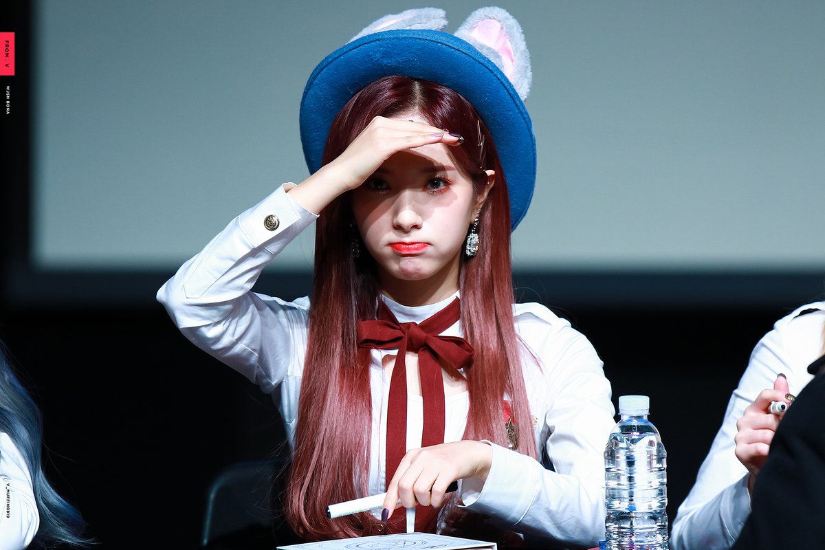 KIMBONA95's tweet photo. _🌸Welcome to the cutie world🌸_
___🌸K I M B O N A (김보나)🌸___
 ┊   ┊   ┊   ┊
 ┊   ┊   ♡☆
 ┊   ☆
 ♡ https://t.co/d4cl6yM6Rp