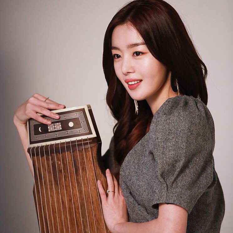 secretkpopsnaps's tweet photo. [SUNHWA INSTAGRAM(4P)] shh_daily: 💙화이캠📷 4/4P https://t.co/Xz2OwTTzJl #kpopsnaps https://t.co/BYe53mo1DJ