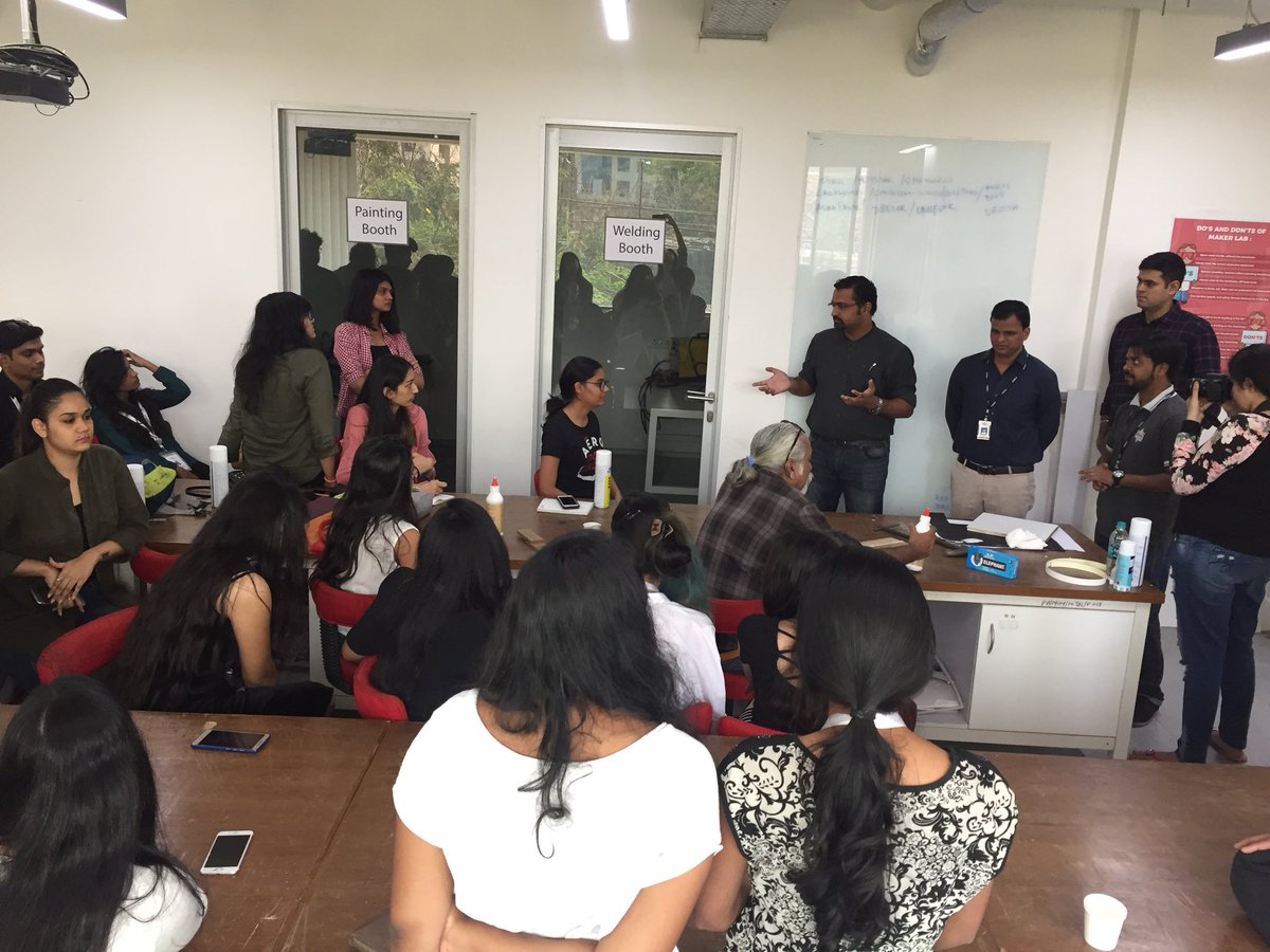 ShanooBhatia's tweet image. #DesignEssentials : ADI #MakingDesignVisible workshop by Pidilite for students of @PearlAcademy and @isdimumbai #somuchlearning #design #students #energy #installation #somethingscookin