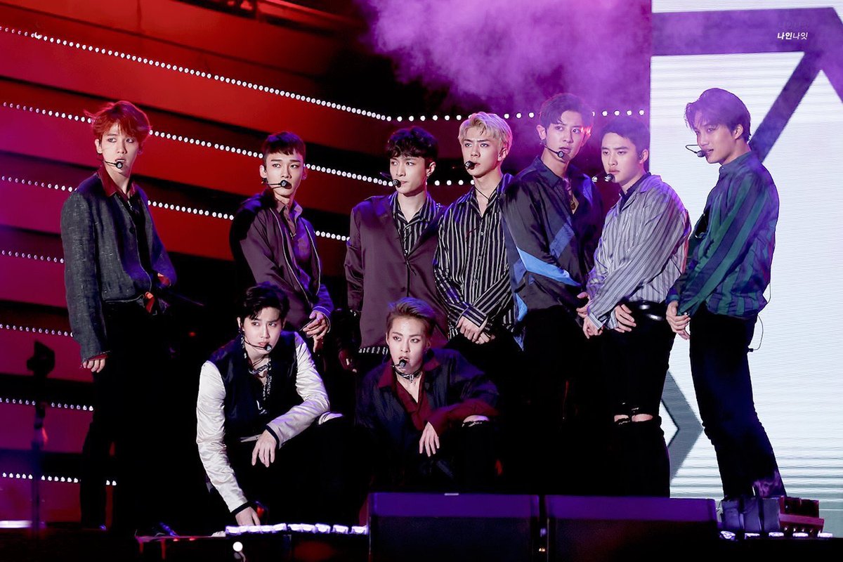 c61_EXO_L's tweet photo. とりあえずRTお願いします🙇‍♀️
#EXOL #BestFanArmy 
#iHeartAwards  #ElTop5DeCocaColaFM https://t.co/oycvllMvFp
